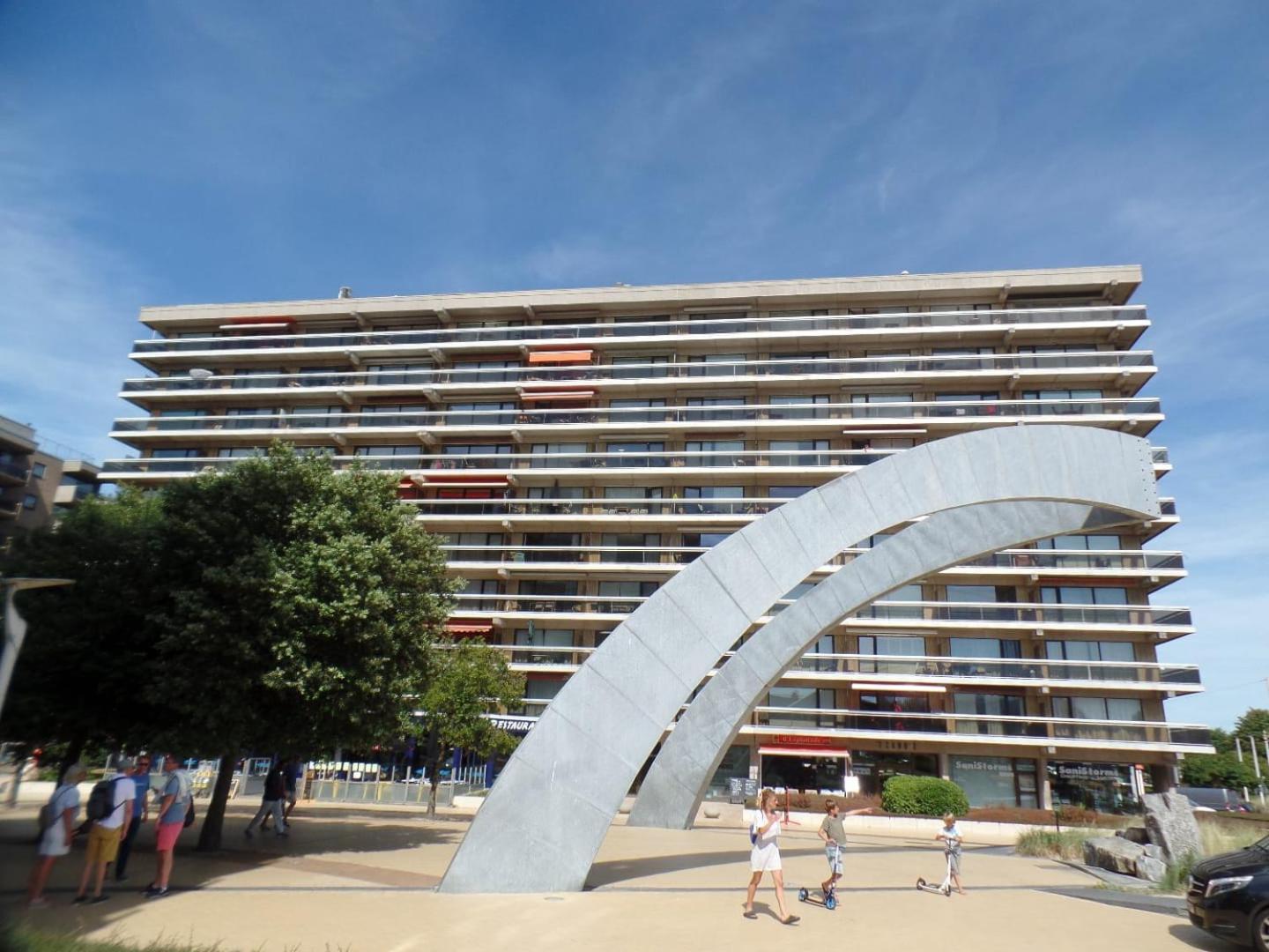 The Vans De Panne Exterior photo